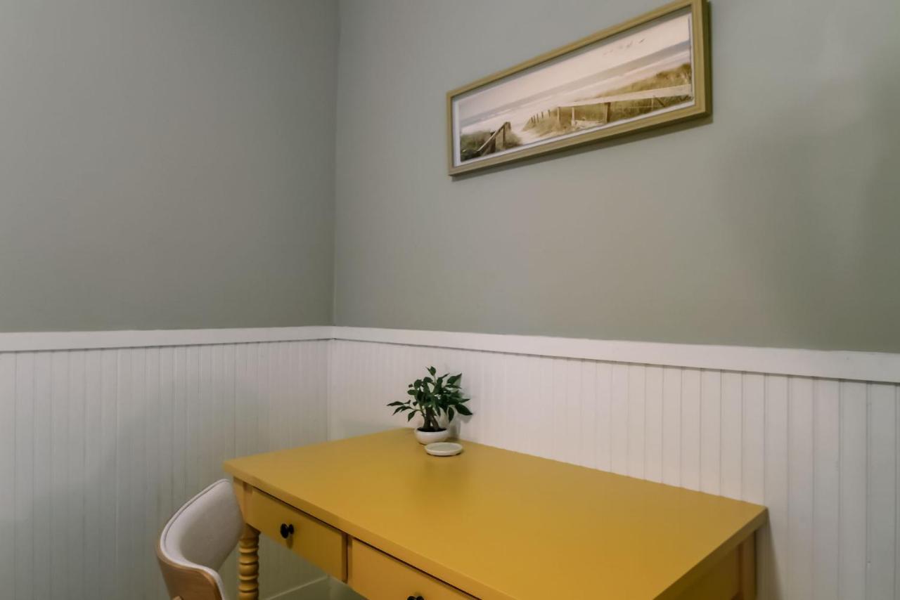 130 Y O Historic Savannah Cottage Off Forsyth Park 外观 照片