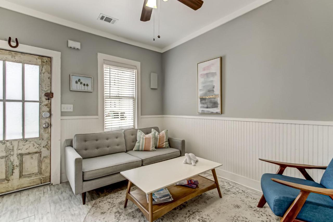 130 Y O Historic Savannah Cottage Off Forsyth Park 外观 照片